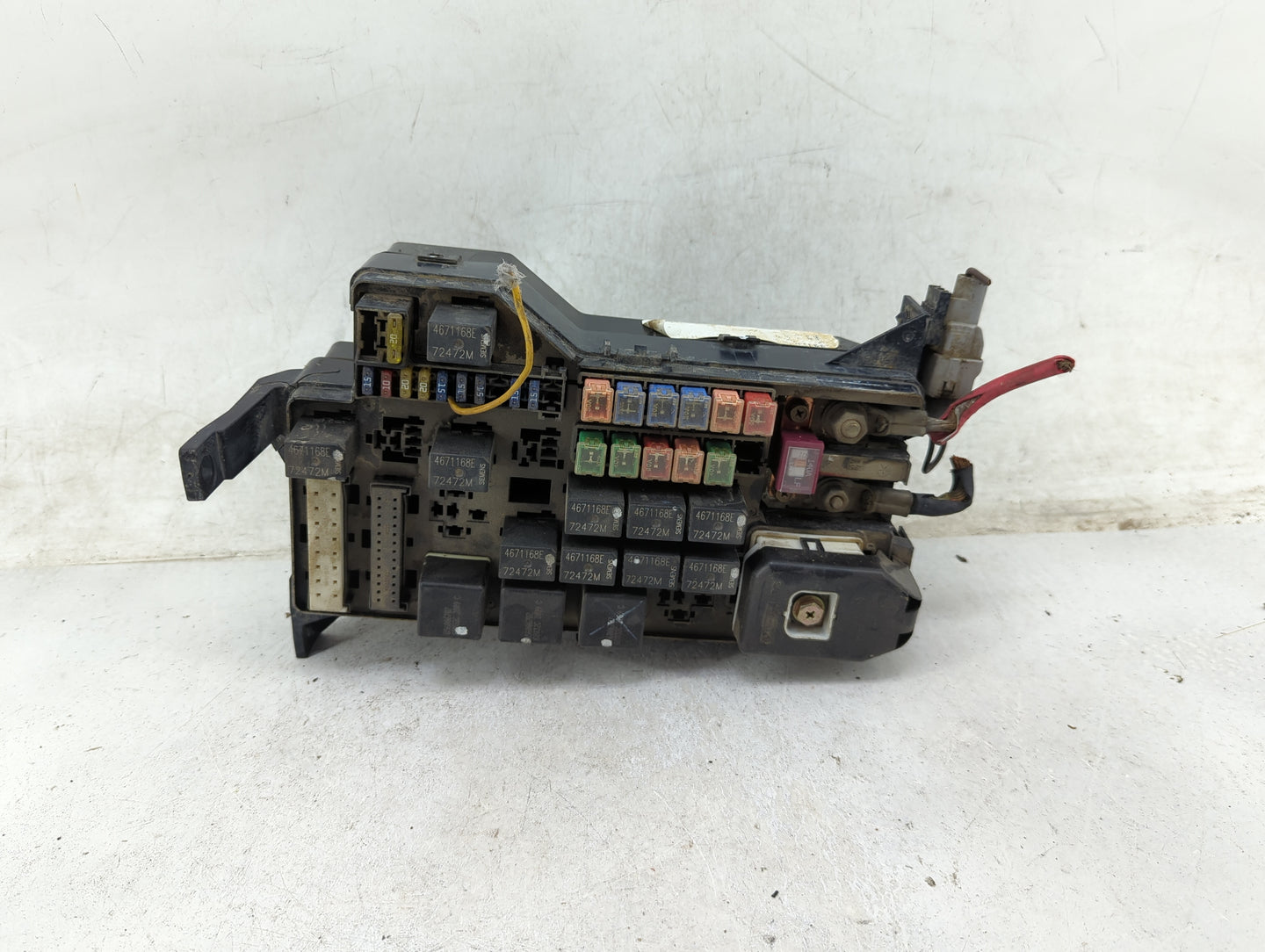 2000-2001 Dodge Ram 1500 Fusebox Fuse Box Panel Relay Module P/N:56021167 4671168E Fits Fits 2000 2001 OEM Used Auto Parts -