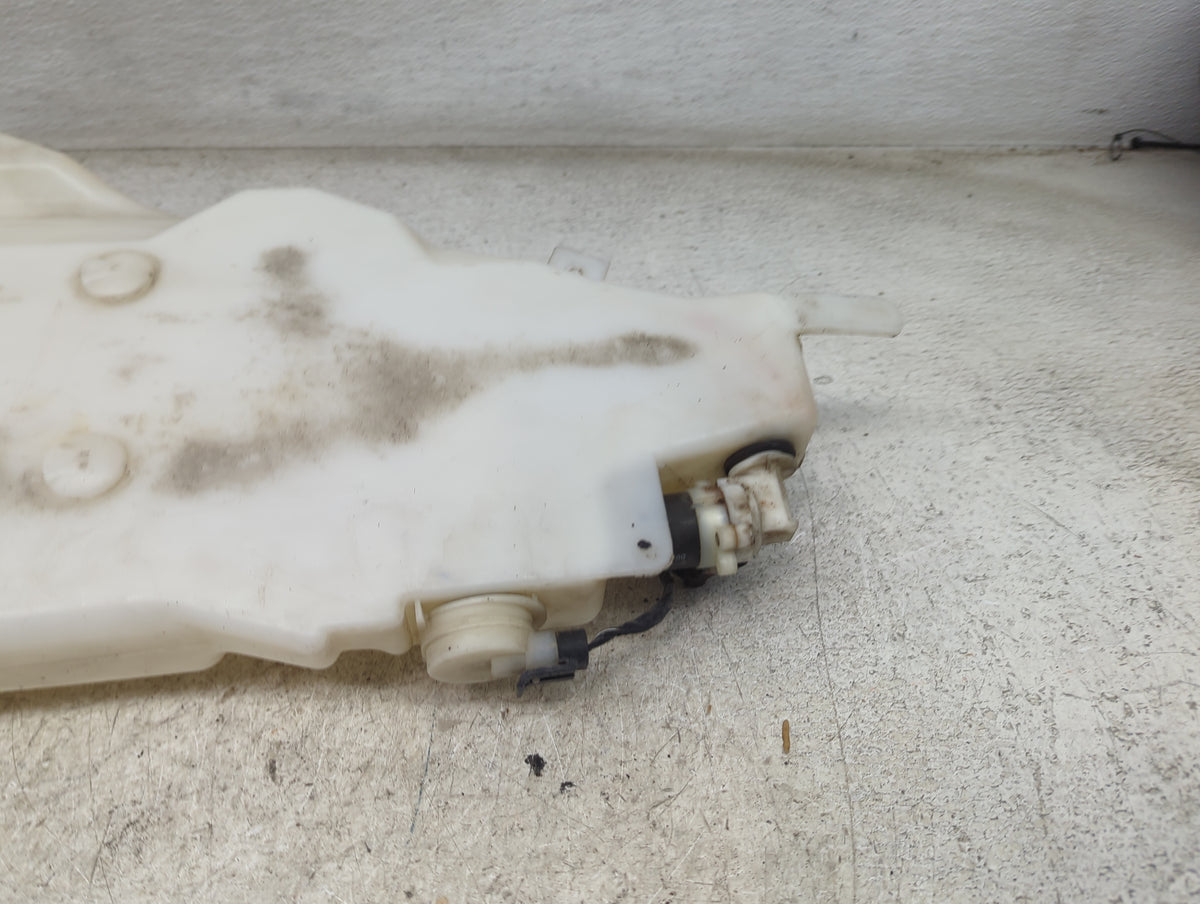 2000-2002 Dodge Ram 1500 Windshield Washer Fluid Reservoir Bottle Oem 1498750 - Oemusedautoparts1.com