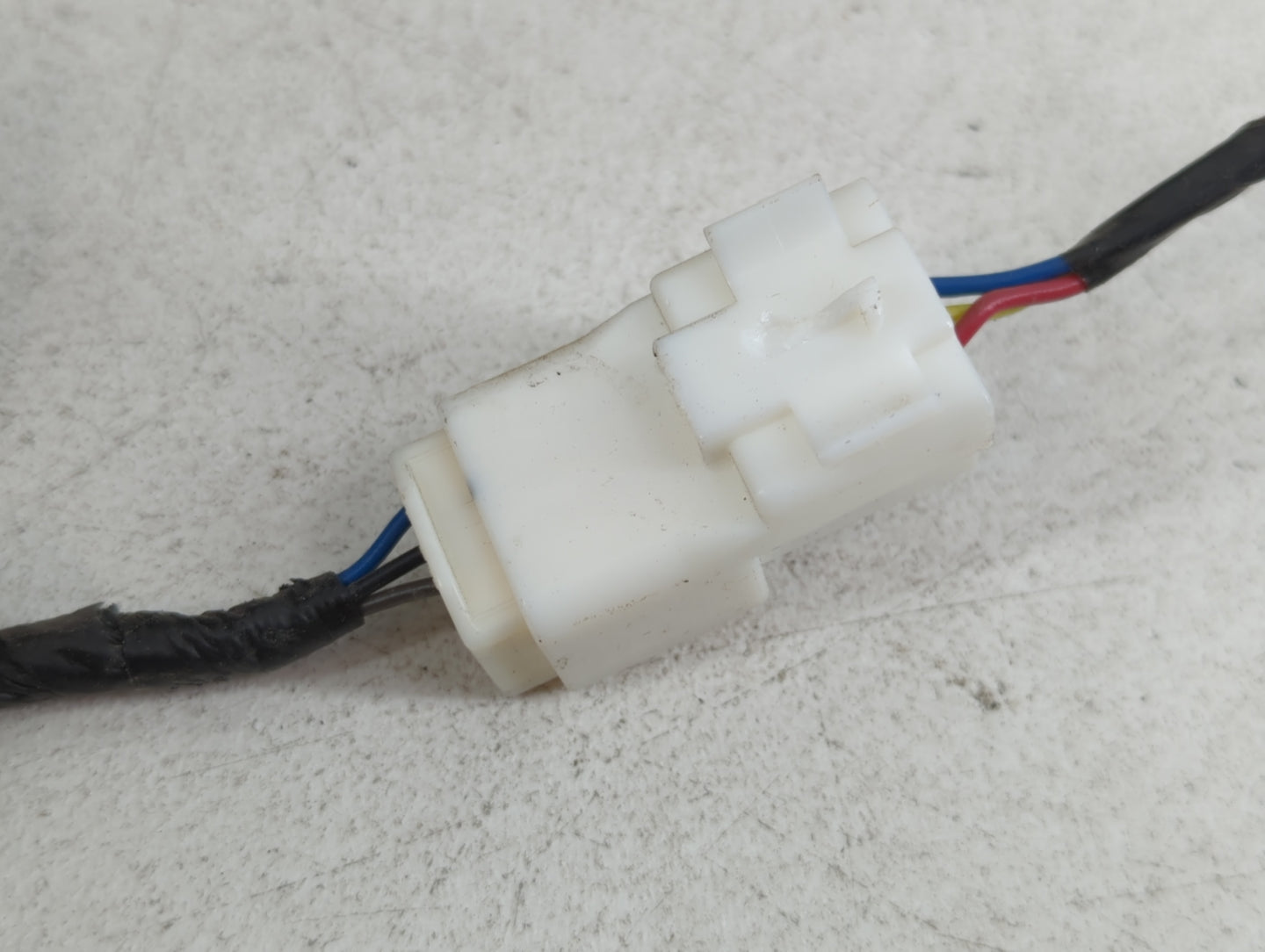 2001-2002 Ford Escape Side Mirror Replacement Driver Left View Door Mirror P/N:YL84 17683 CHY Fits Fits 2001 2002 OEM Used A