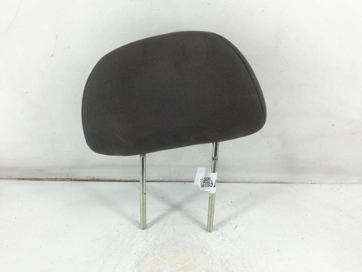 2001-2004 Ford Escape Headrest Head Rest Front Driver Passenger Seat Fits Fits 2001 2002 2003 2004 OEM Used Auto Parts - Oem