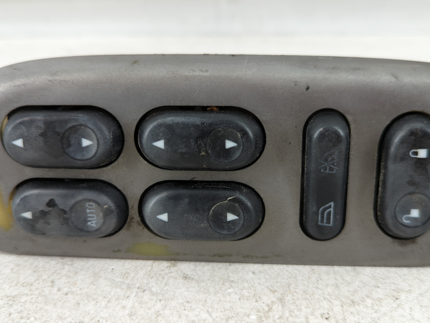 2001-2007 Ford Escape Master Power Window Switch Replacement Driver Side Left P/N:PBT GF30 Fits OEM Used Auto Parts - Oemuse