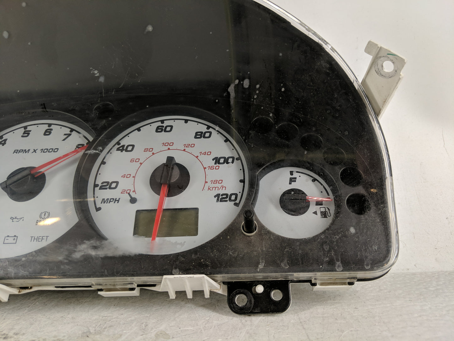 2001-2002 Ford Escape Instrument Cluster Speedometer Gauges P/N:IUAL09419L Fits Fits 2001 2002 OEM Used Auto Parts - Oemused