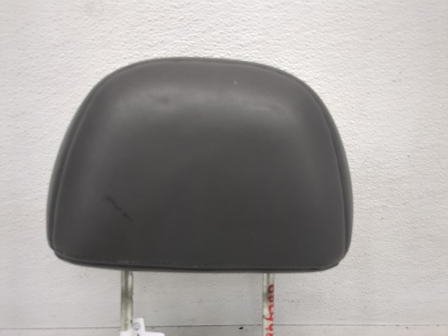 2001-2004 Ford Escape Headrest Head Rest Rear Seat Fits Fits 2001 2002 2003 2004 OEM Used Auto Parts - Oemusedautoparts1.com
