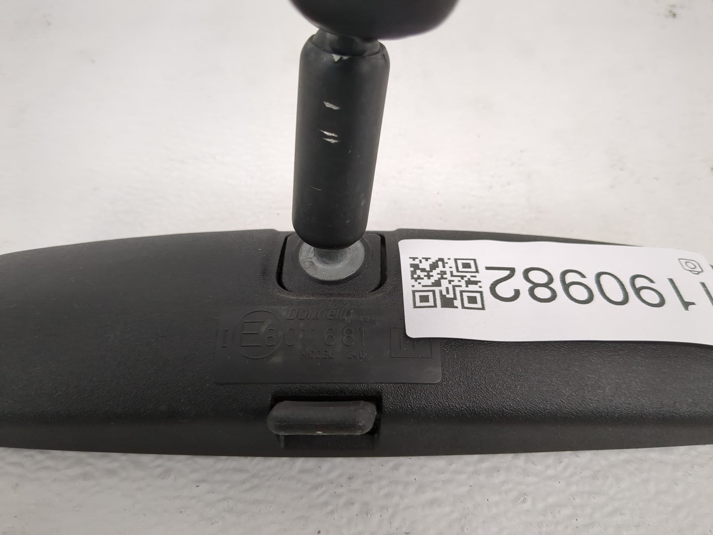 2001-2016 Ford Escape Interior Rear View Mirror Replacement OEM P/N:E8011681 Fits OEM Used Auto Parts - Oemusedautoparts1.co