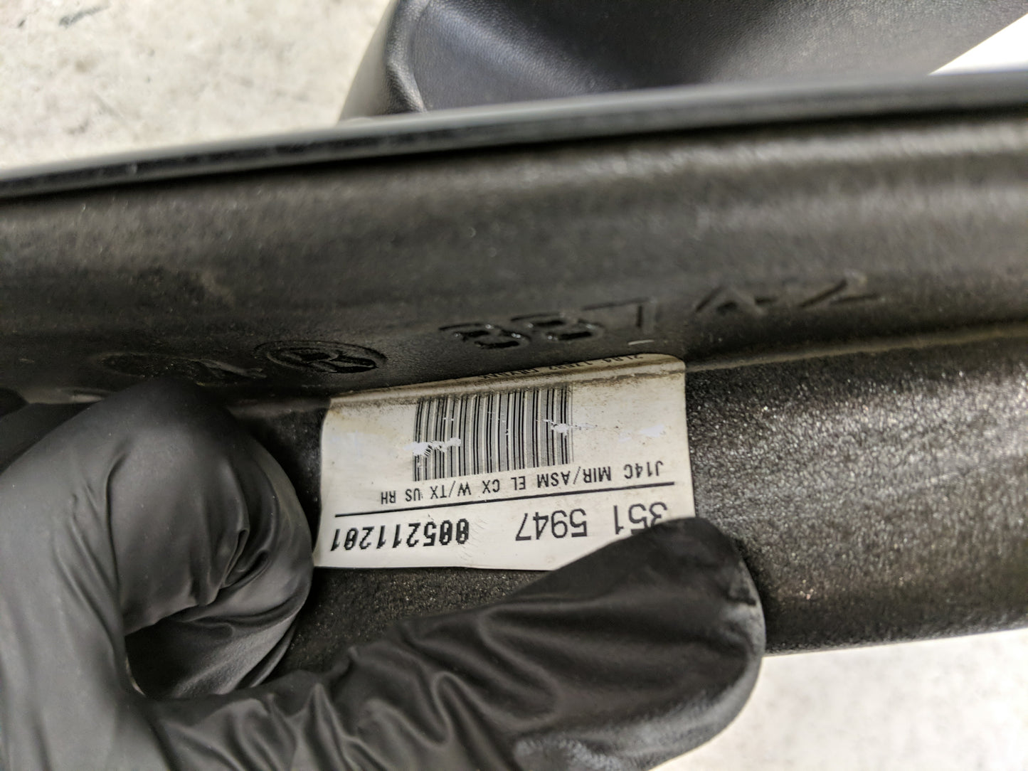 2001-2007 Ford Escape Side Mirror Replacement Passenger Right View Door Mirror P/N:E11015321 Fits OEM Used Auto Parts - Oemu