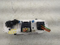 2001-2002 Ford Escape Climate Control Module Temperature AC/Heater Replacement P/N:YL8H-19980-A Fits Fits 2001 2002 OEM Used