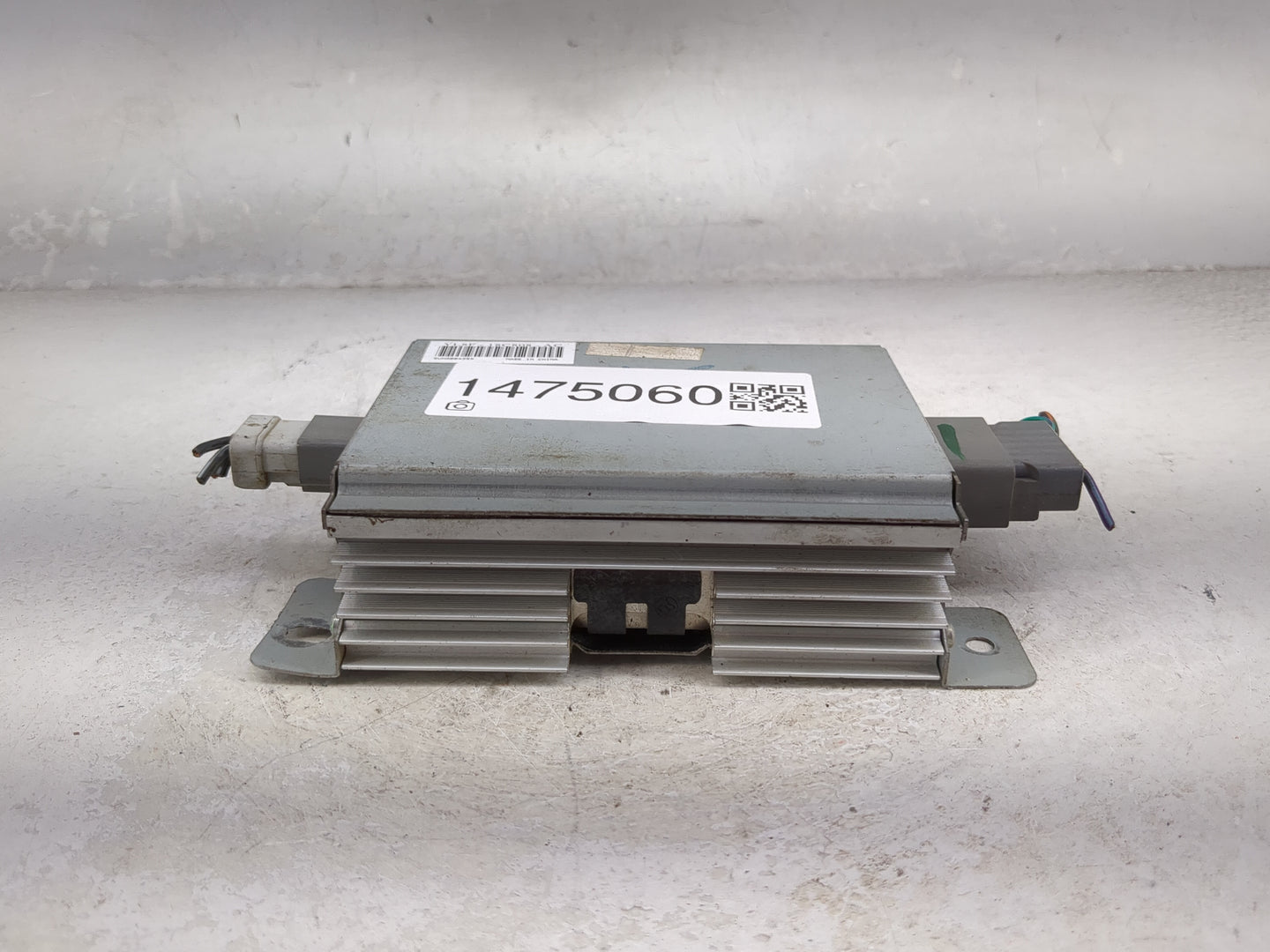 2001-2004 Ford Escape Radio Speaker Amplifier Yl8f-18c808-ac - Oemusedautoparts1.com