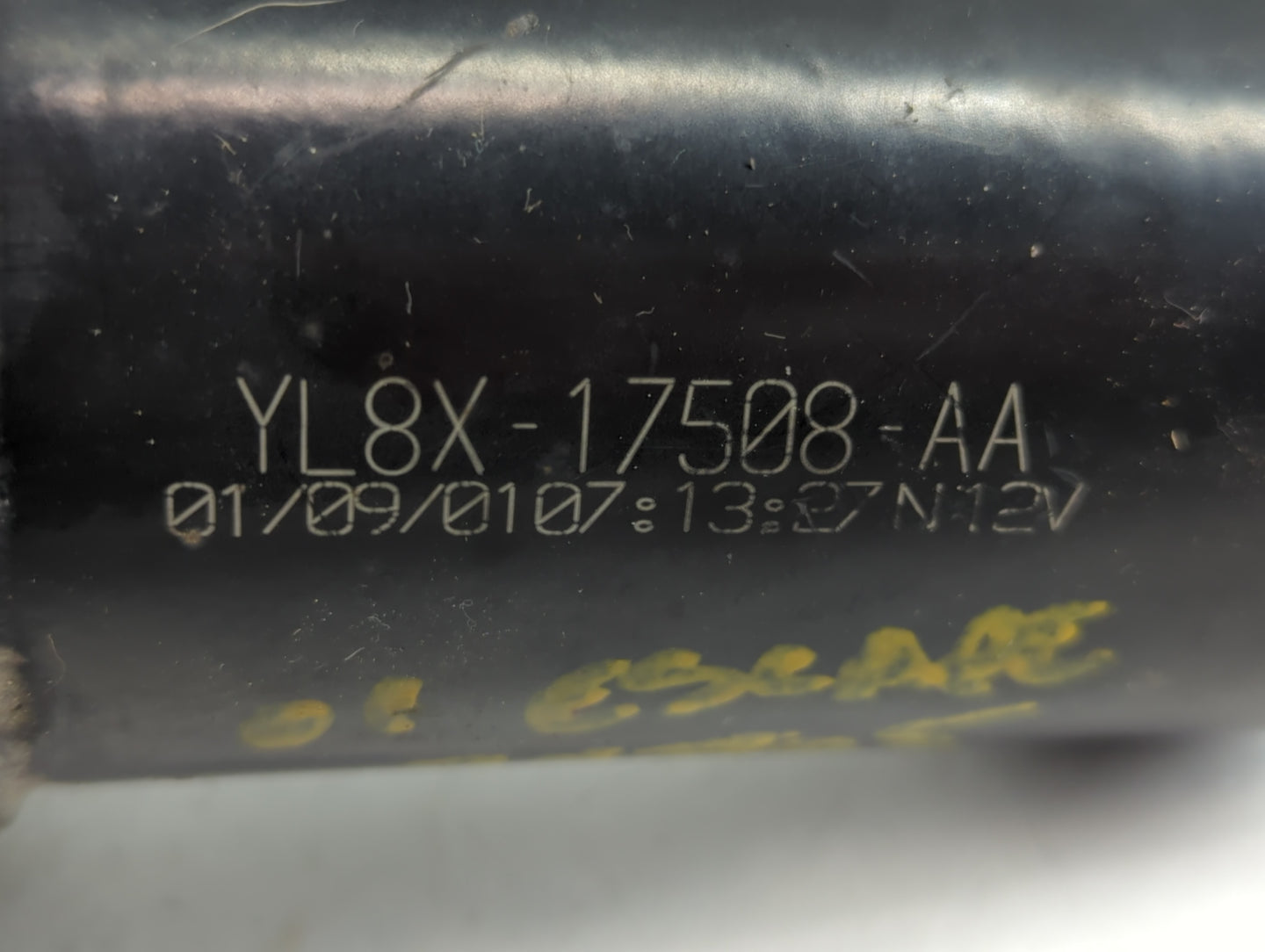 2001-2007 Ford Escape Front Windshield Wiper Motor P/N:YL8X-17508-AA Fits Fits 2001 2002 2003 2004 2005 2006 2007 OEM Used A