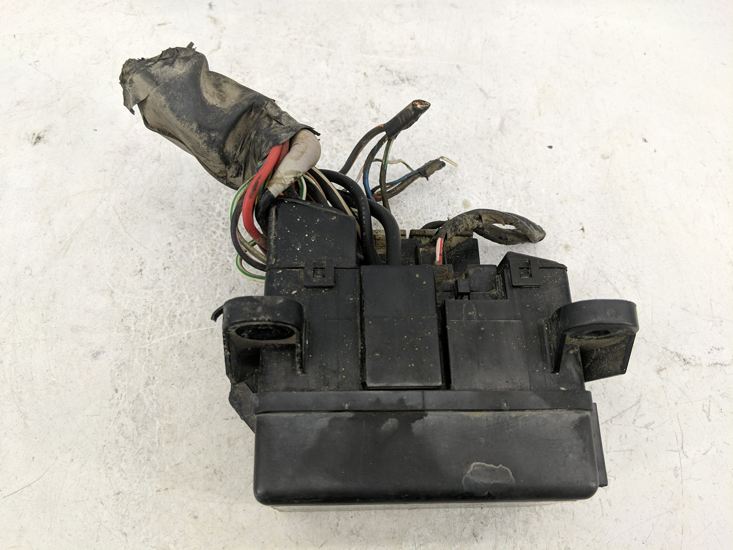 2000-2003 Ford Escort Fusebox Fuse Box Panel Relay Module Fits Fits 2000 2001 2002 2003 OEM Used Auto Parts - Oemusedautopar