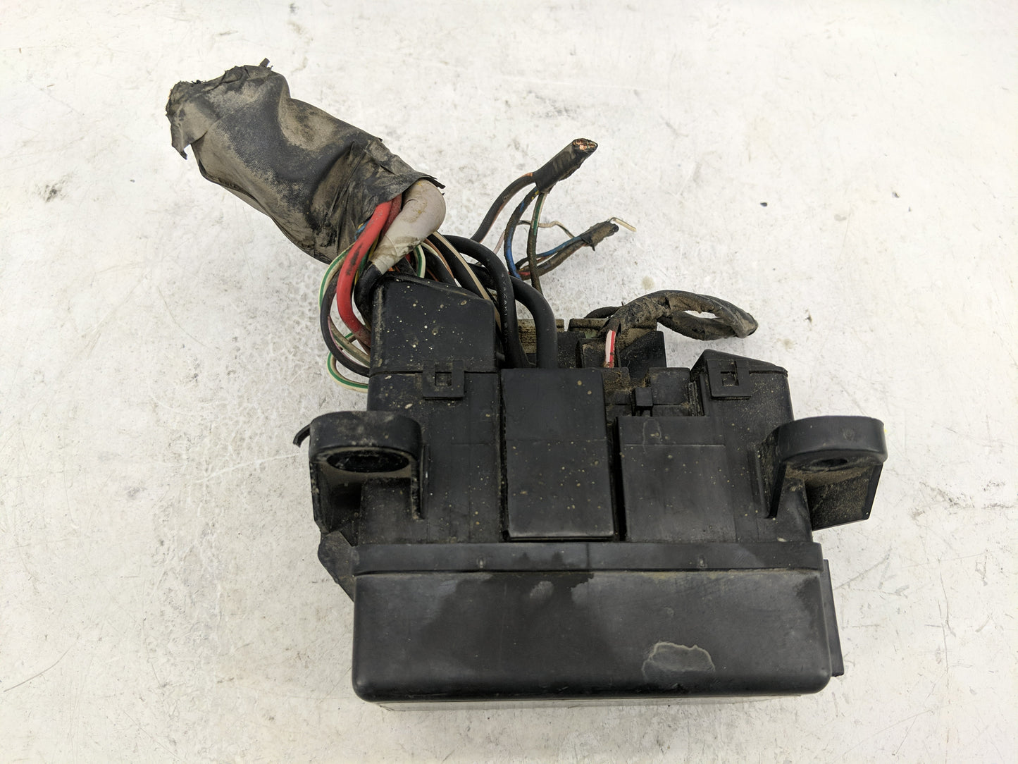 2000-2003 Ford Escort Fusebox Fuse Box Panel Relay Module Fits Fits 2000 2001 2002 2003 OEM Used Auto Parts - Oemusedautopar