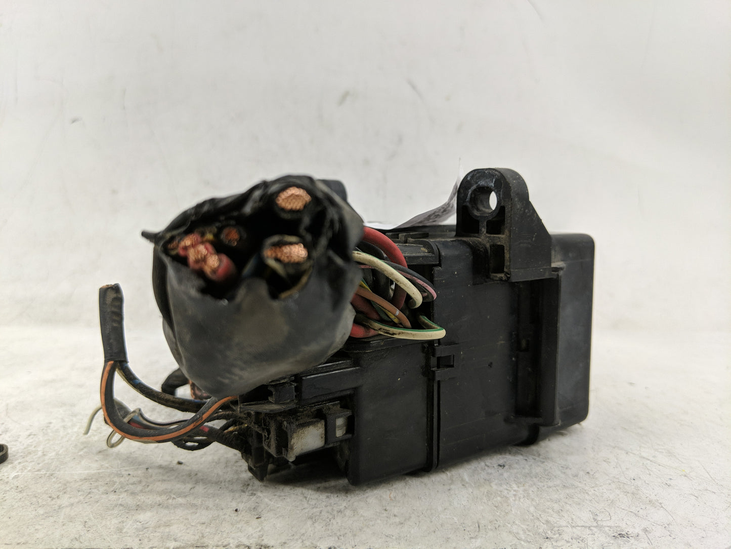 2000-2003 Ford Escort Fusebox Fuse Box Panel Relay Module Fits Fits 2000 2001 2002 2003 OEM Used Auto Parts - Oemusedautopar