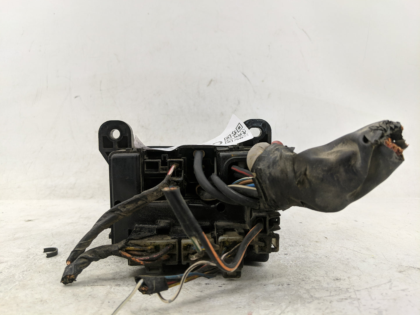 2000-2003 Ford Escort Fusebox Fuse Box Panel Relay Module Fits Fits 2000 2001 2002 2003 OEM Used Auto Parts - Oemusedautopar