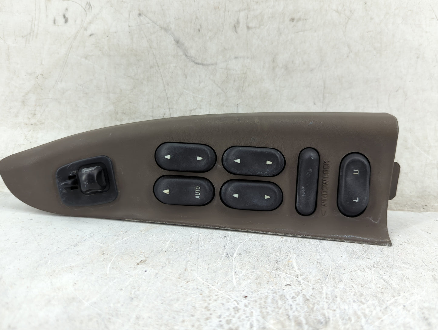 2001 Ford Excursion Passenger Right Power Window Switch - Oemusedautoparts1.com