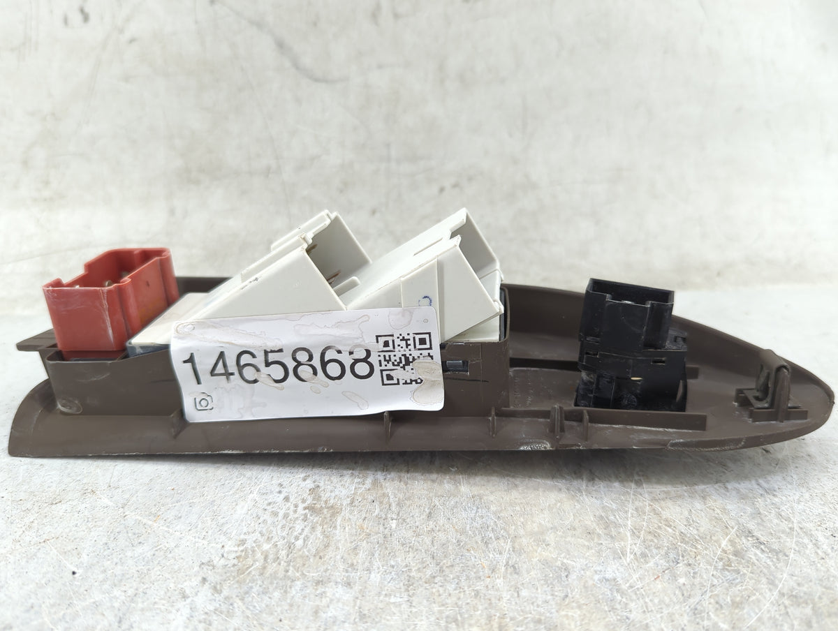 2001 Ford Excursion Passenger Right Power Window Switch - Oemusedautoparts1.com