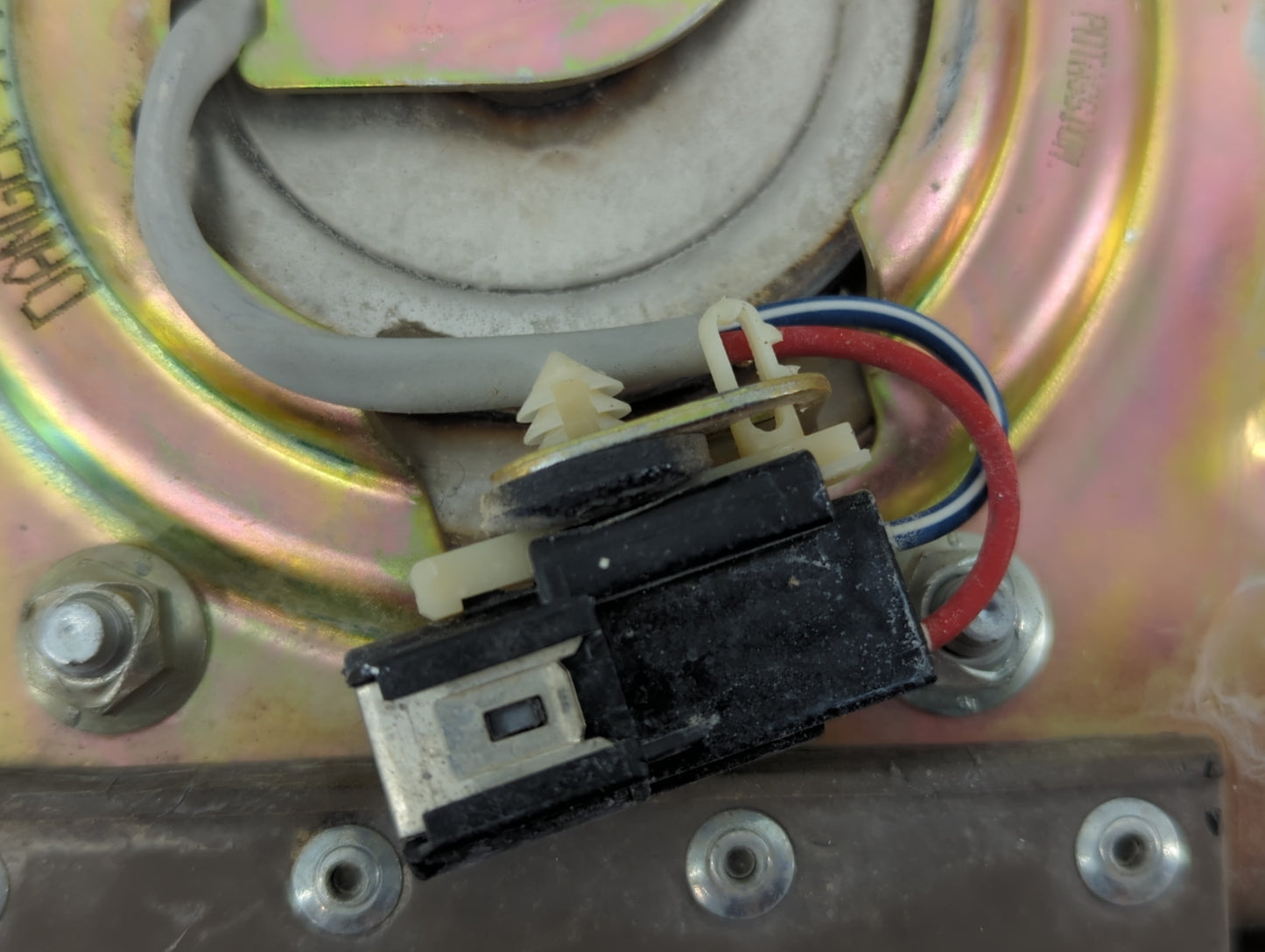 2000-2002 Ford Excursion Air Bag Driver Left Steering Wheel Mounted - Oemusedautoparts1.com