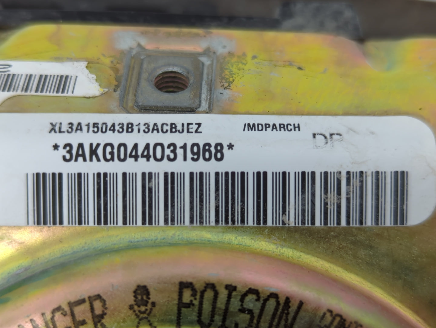 2000-2002 Ford Excursion Air Bag Driver Left Steering Wheel Mounted - Oemusedautoparts1.com