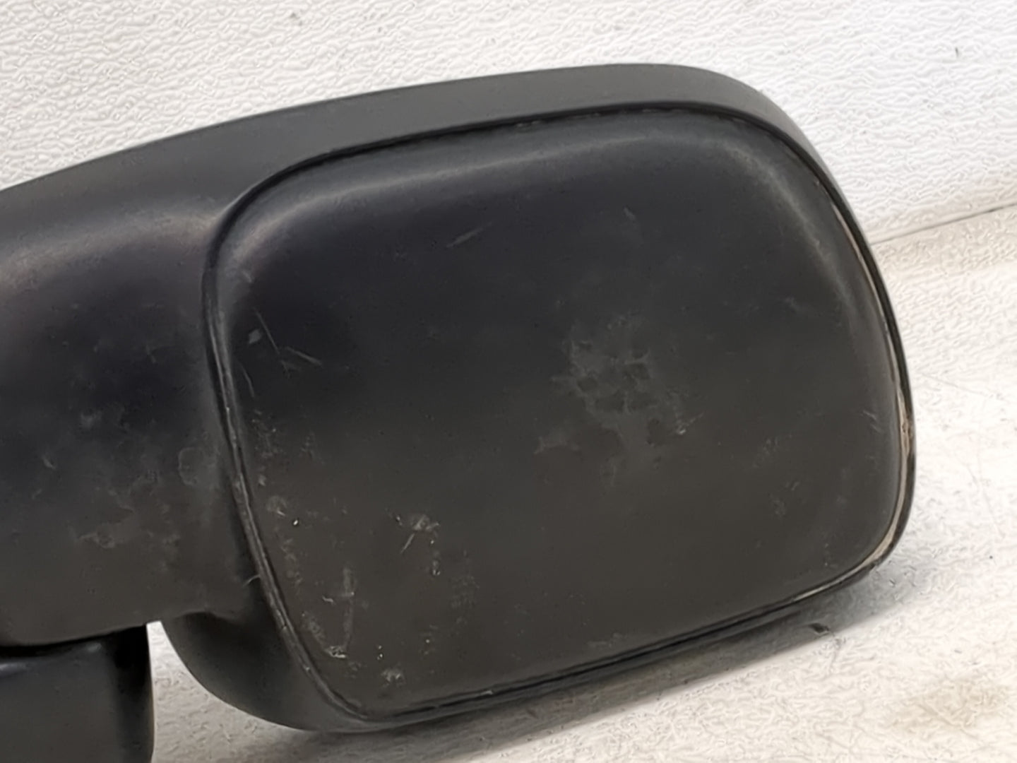 2001 Ford Excursion Driver Side View Mirror - Left Door Mirror OEM Used - Oemusedautoparts1.com