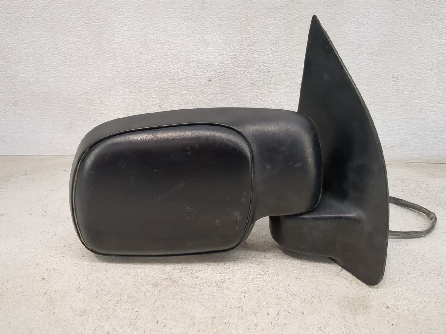 2001-2005 Ford Excursion Passenger Side View Mirror - Right Door Mirror OEM Used - Oemusedautoparts1.com
