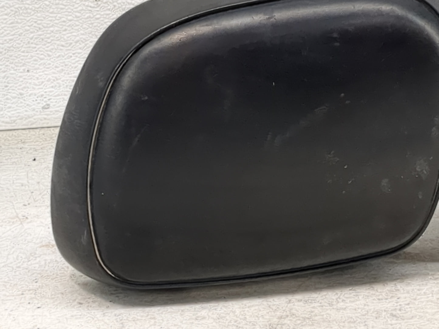2001-2005 Ford Excursion Passenger Side View Mirror - Right Door Mirror OEM Used - Oemusedautoparts1.com