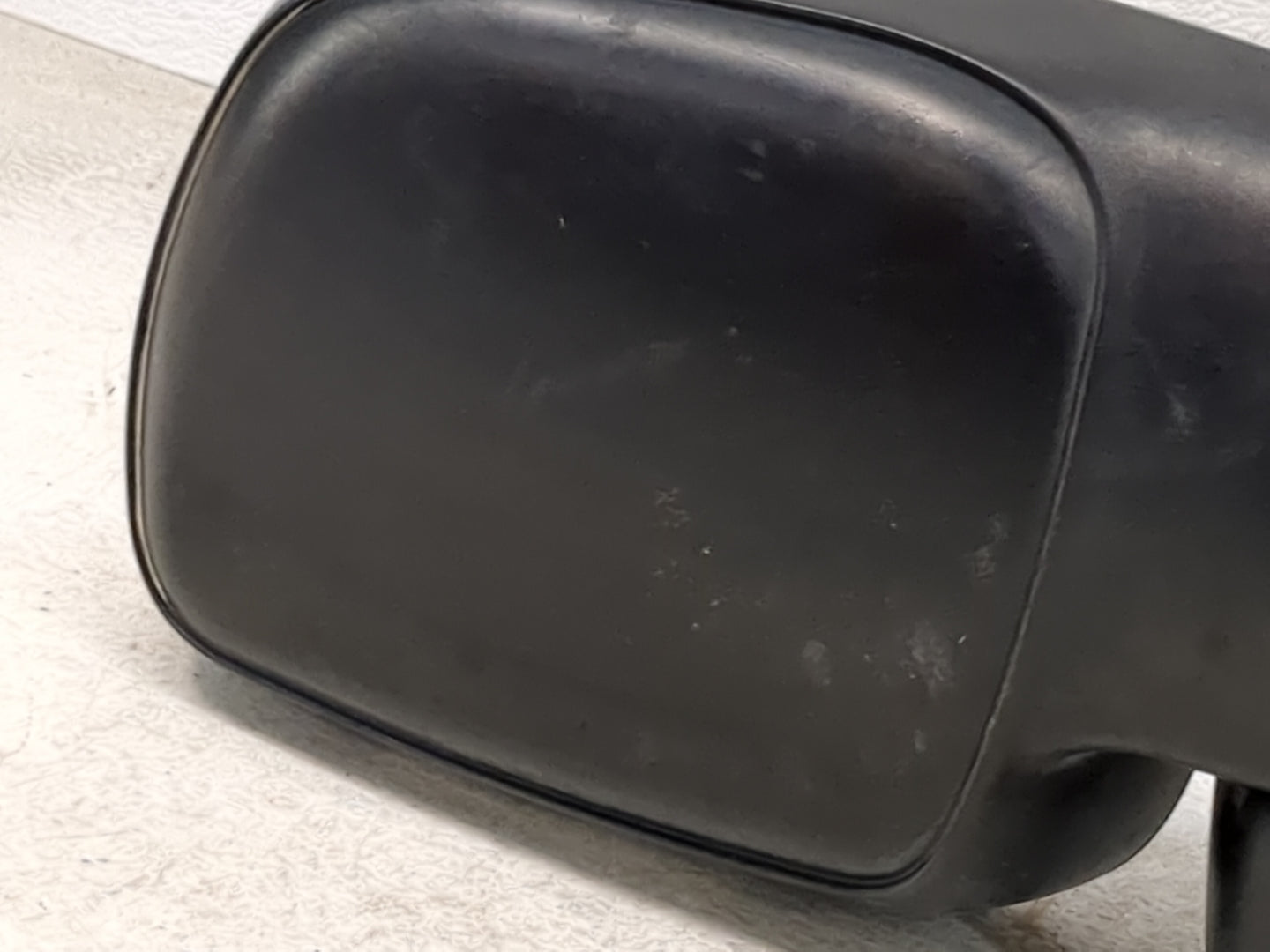 2001-2005 Ford Excursion Passenger Side View Mirror - Right Door Mirror OEM Used - Oemusedautoparts1.com