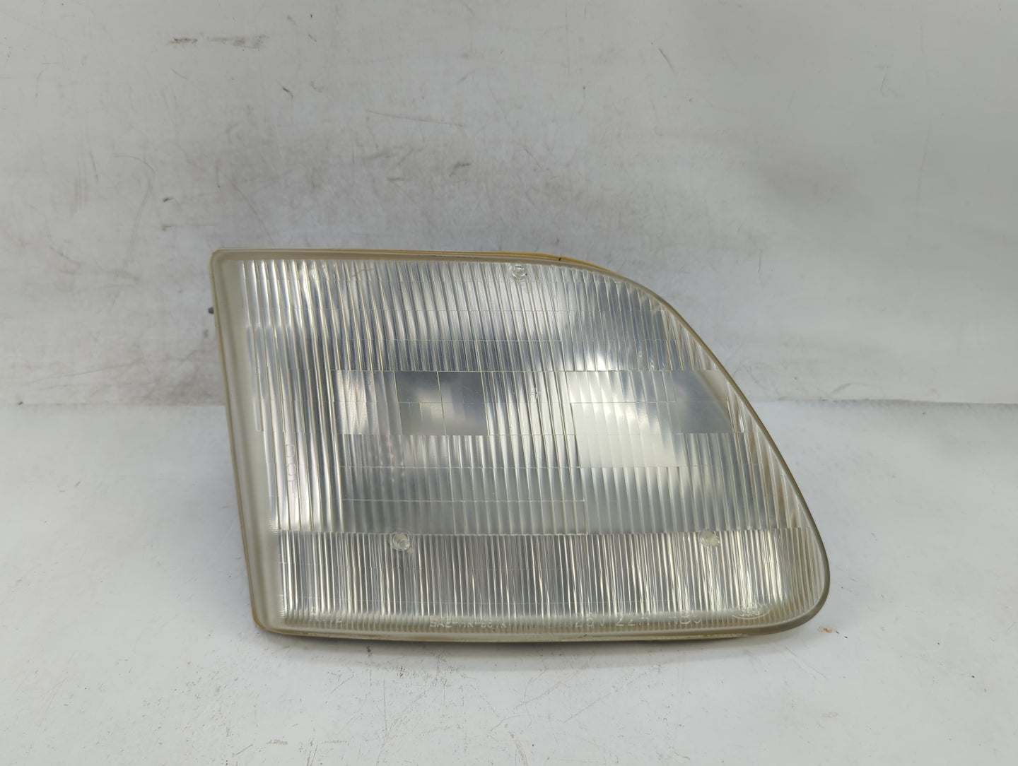 Ford Expedition Passenger Right Oem Head Light Headlight Lamp 1391010 - Oemusedautoparts1.com