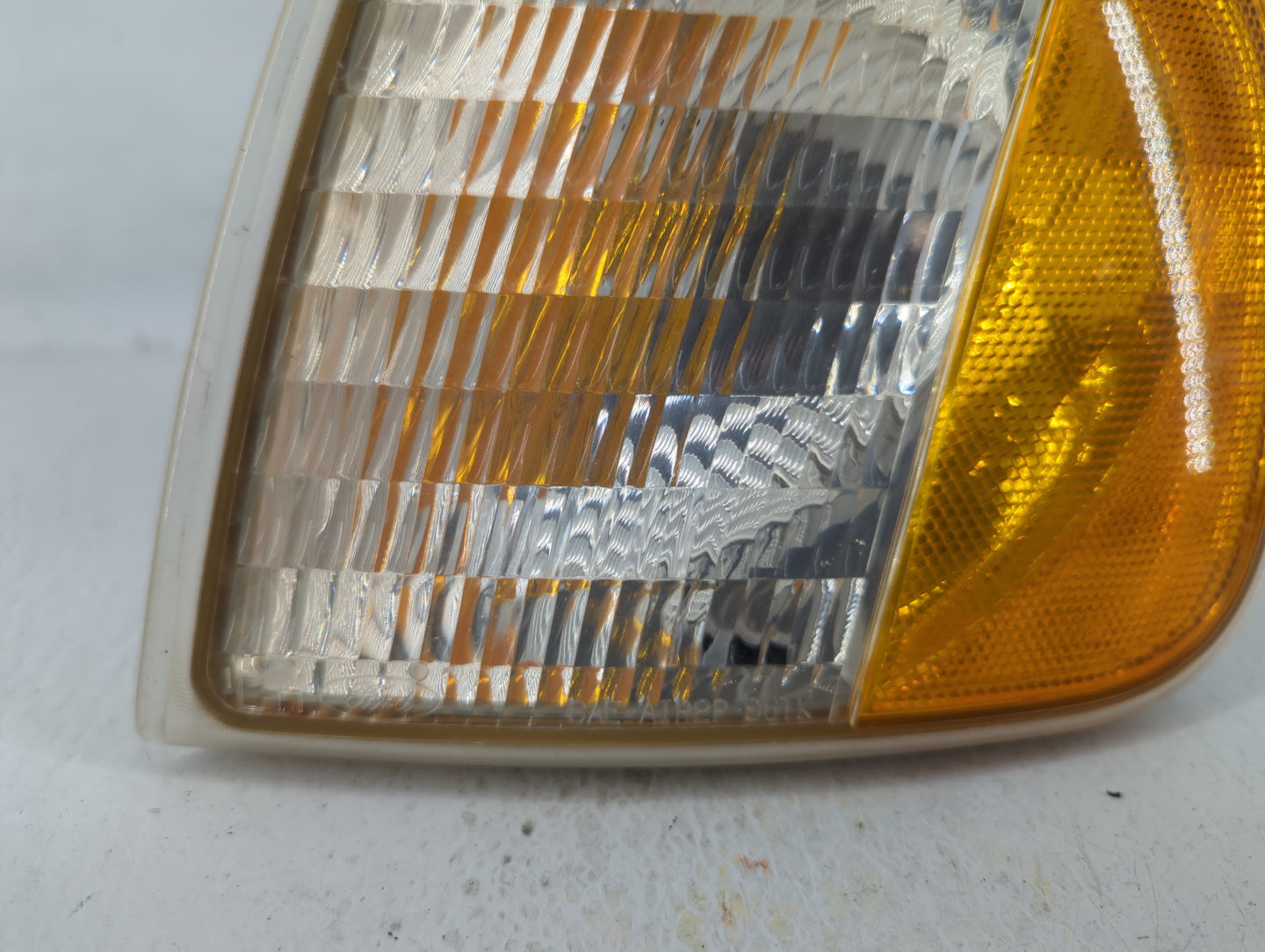 Ford Expedition Driver Left Oem Front Light Lamp - Oemusedautoparts1.com