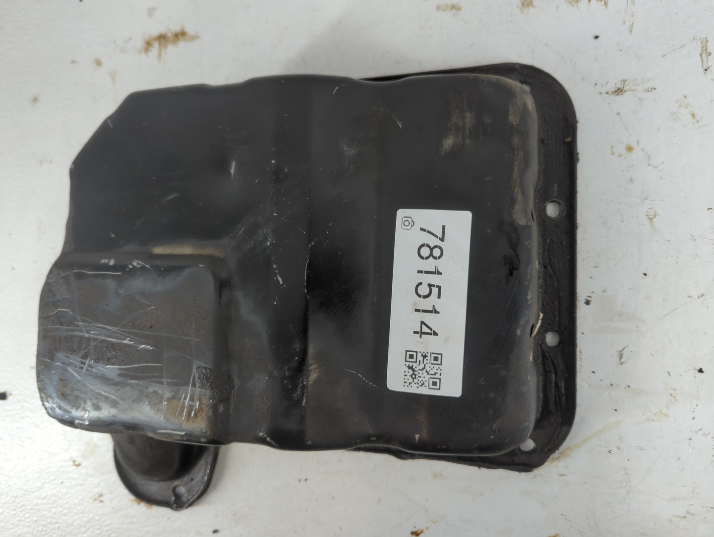 2002 Ford Expedition Engine Oil Pan P/N:BA43 5160 1422 Fits Fits 1999 2000 2001 2003 2004 OEM Used Auto Parts - Oemusedautop