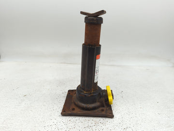 2001 Ford Expedition Spare Scissor Car Jack - Oemusedautoparts1.com
