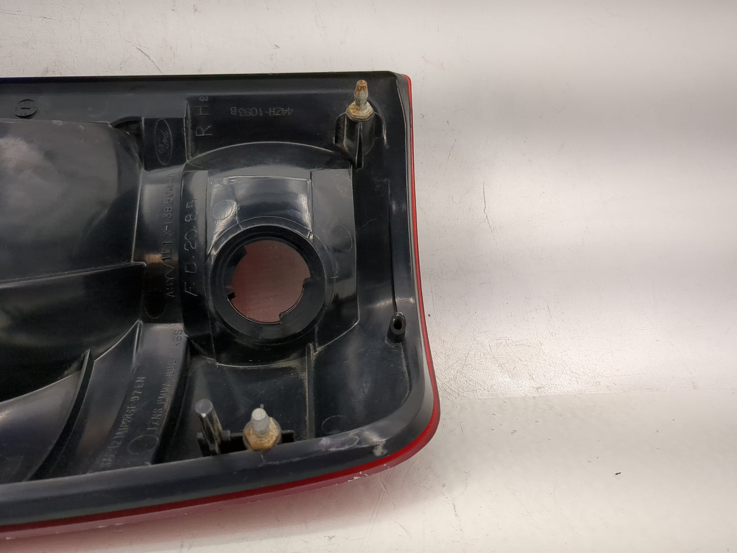 1997-2002 Ford Expedition Tail Light Assembly Passenger Right OEM Fits Fits 1997 1998 1999 2000 2001 2002 OEM Used Auto Part