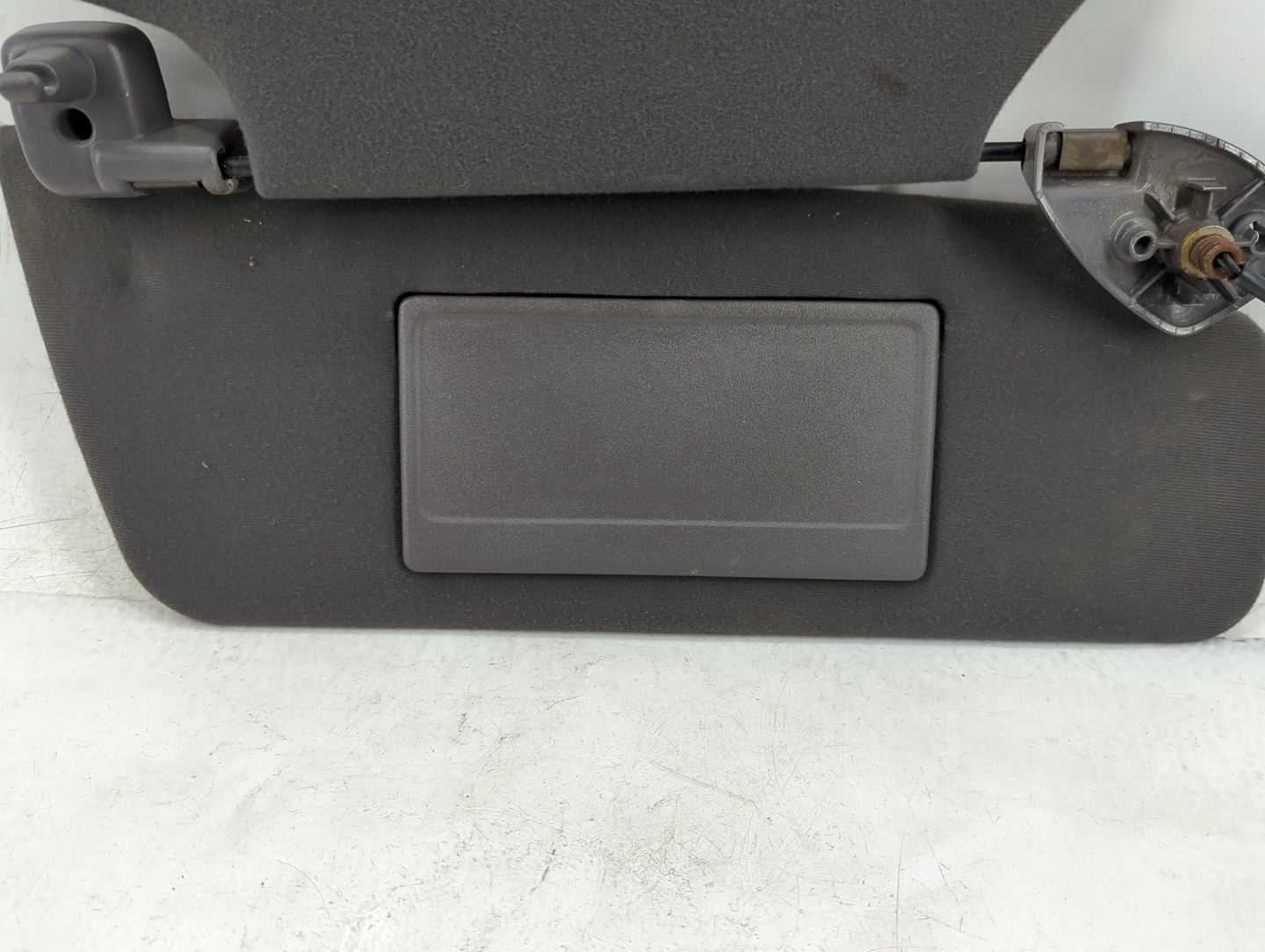 2001 Ford Expedition Sun Visor Shade Replacement Passenger Right Mirror Fits OEM Used Auto Parts - Oemusedautoparts1.com