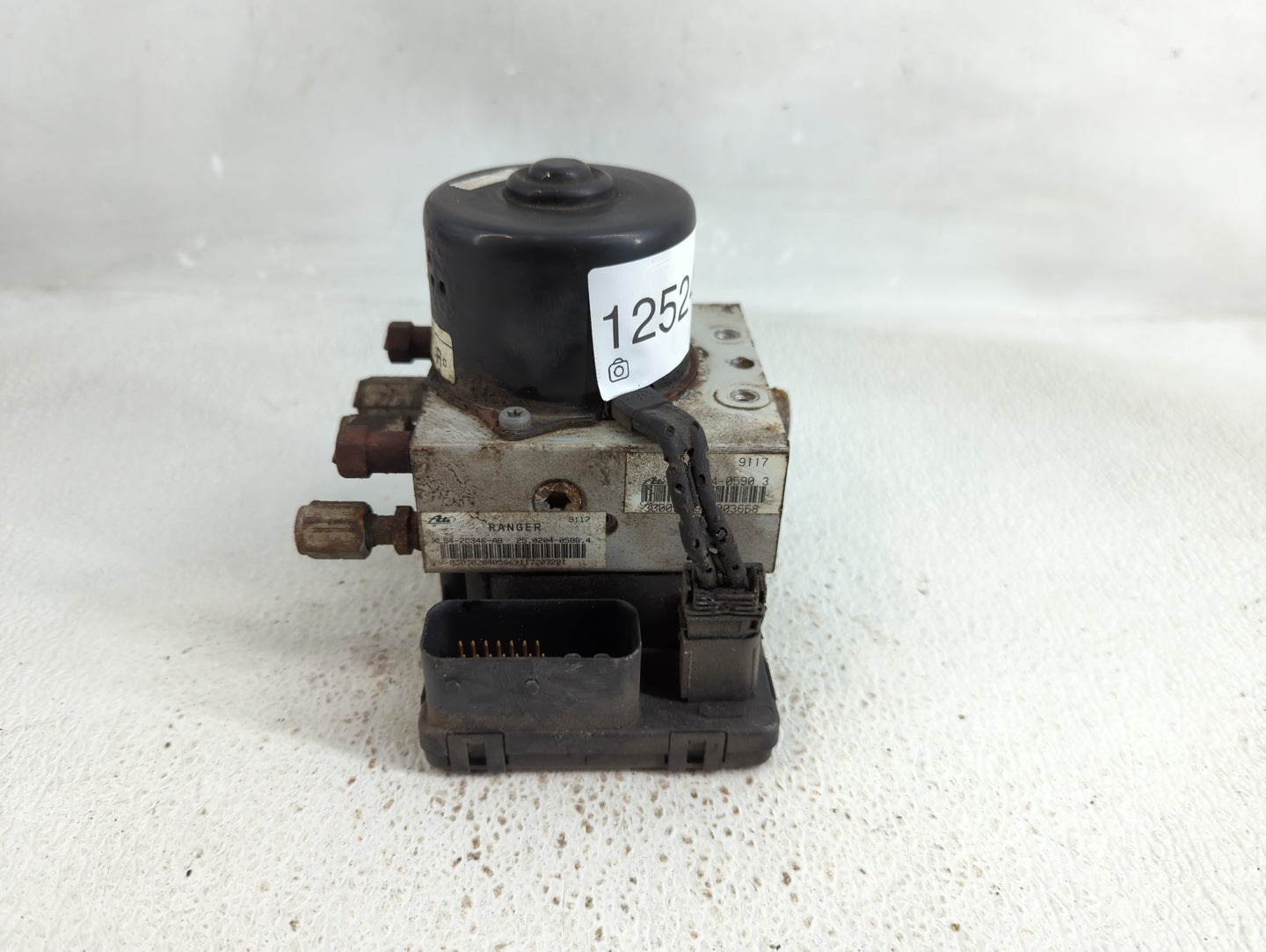 2001-2002 Ford Explorer ABS Pump Control Module Replacement P/N:XL2T-2C219-AC Fits Fits 2001 2002 OEM Used Auto Parts - Oemu