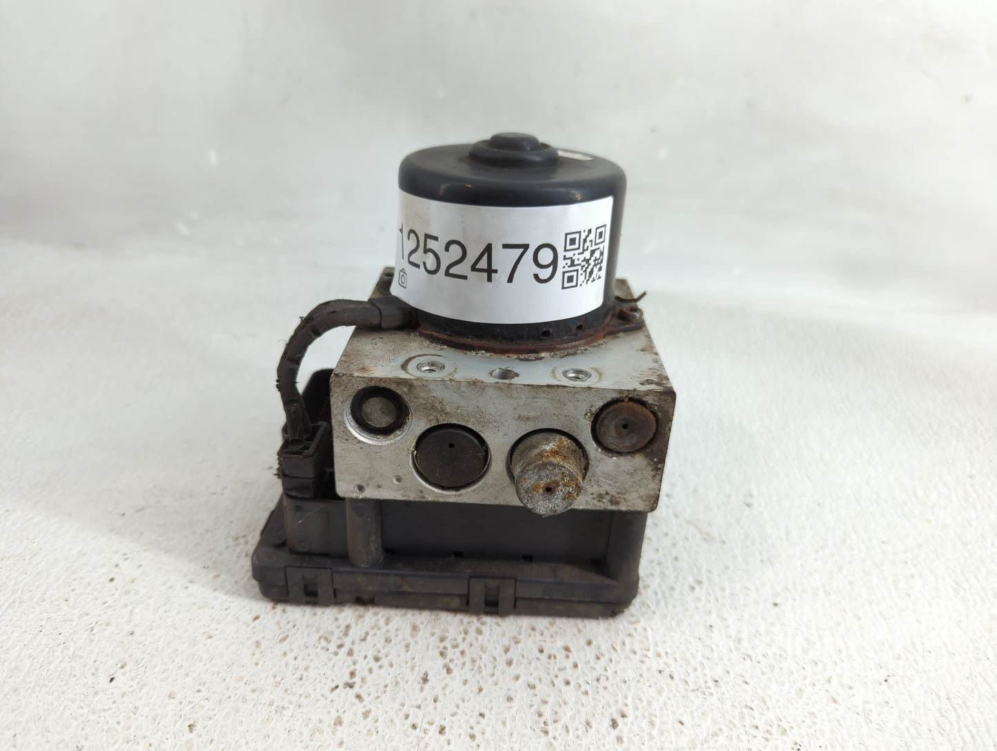 2001-2002 Ford Explorer ABS Pump Control Module Replacement P/N:XL2T-2C219-AC Fits Fits 2001 2002 OEM Used Auto Parts - Oemu