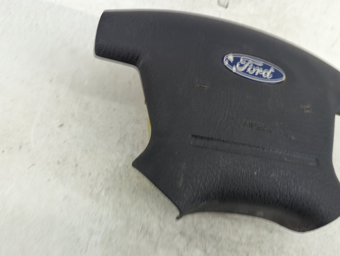 2001-2005 Ford Explorer Air Bag Driver Left Steering Wheel Mounted P/N:30336796A Fits Fits 2001 2002 2003 2004 2005 OEM Used