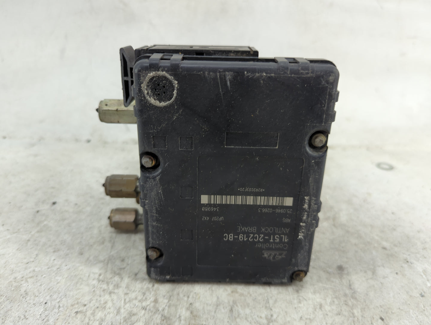 2001-2002 Ford Explorer ABS Pump Control Module Replacement P/N:1L54-2C346-BD 1L5T-2C219-BC, 10.0951-8186.1 Fits Fits 2001 2