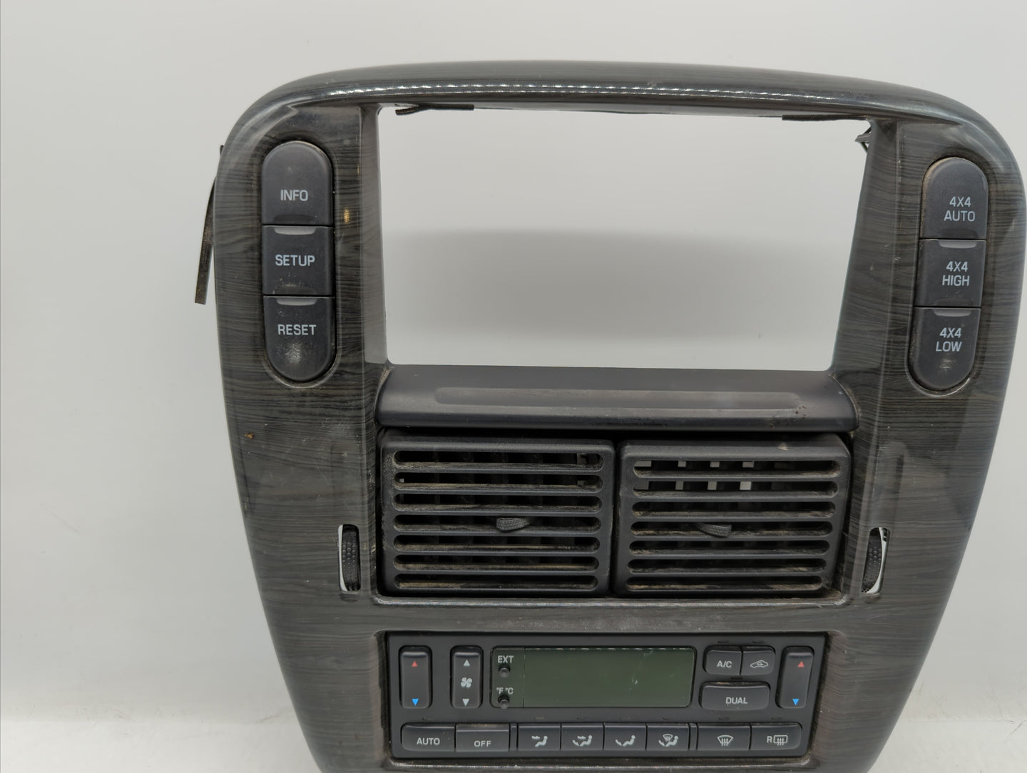 1998-2001 Ford Explorer Radio Control Panel - Oemusedautoparts1.com