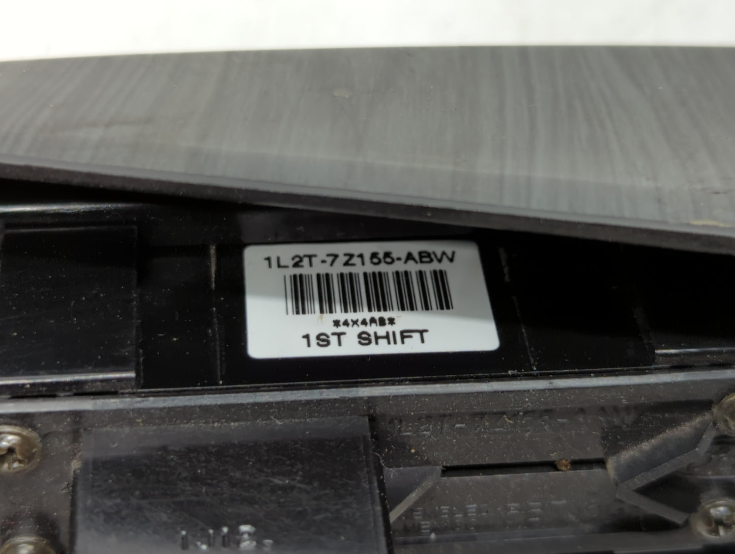 1998-2001 Ford Explorer Radio Control Panel - Oemusedautoparts1.com