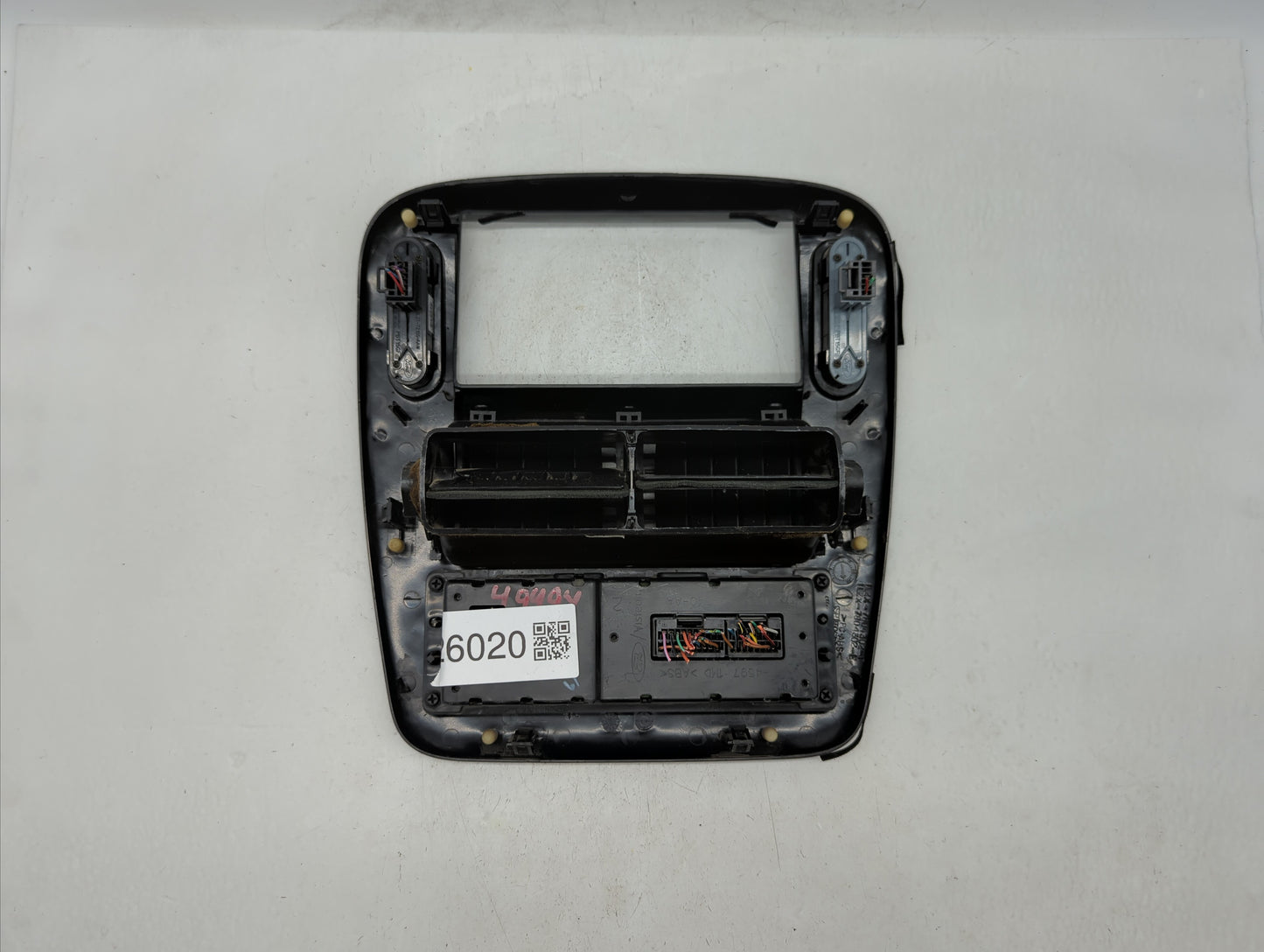 1998-2001 Ford Explorer Radio Control Panel - Oemusedautoparts1.com