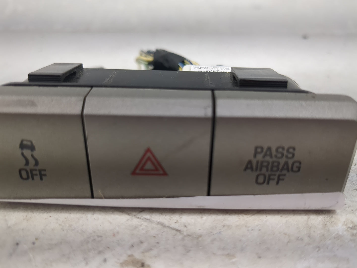 2001 Ford Explorer Climate Control Module Temperature AC/Heater Replacement P/N:7A1T-13D734-BDW Fits OEM Used Auto Parts - O