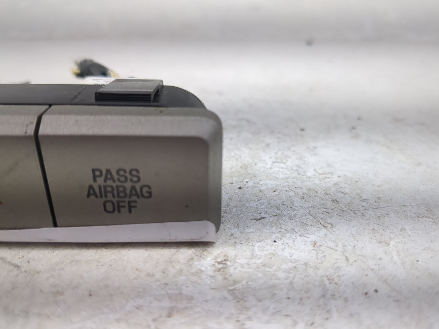 2001 Ford Explorer Climate Control Module Temperature AC/Heater Replacement P/N:7A1T-13D734-BDW Fits OEM Used Auto Parts - O