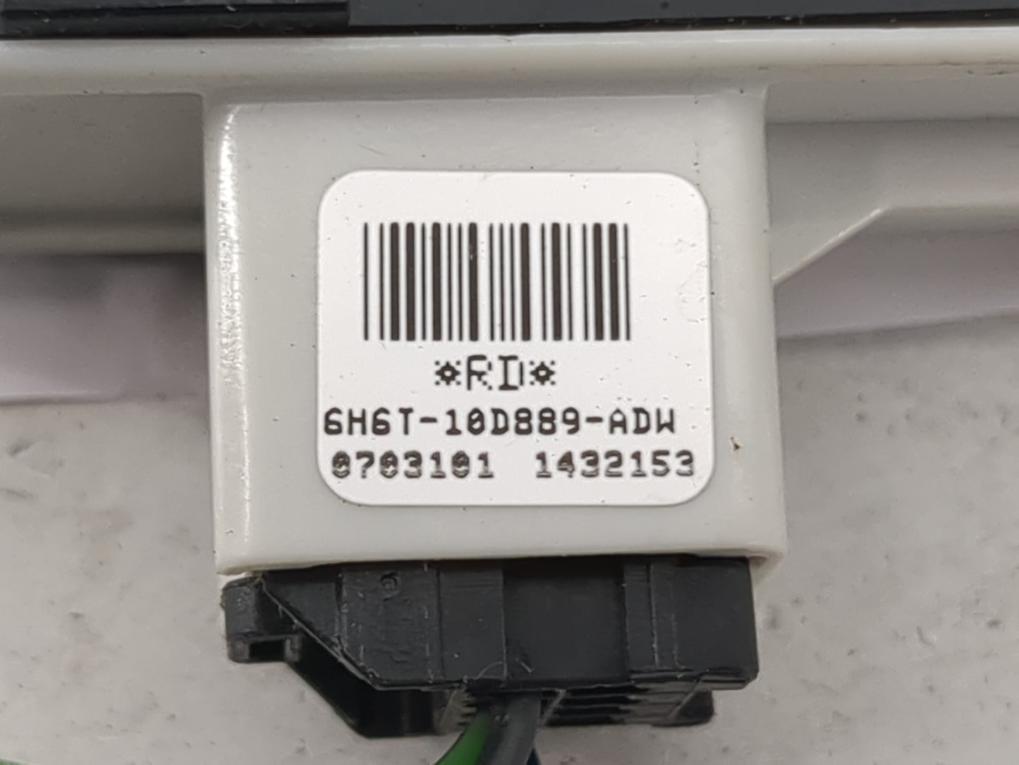 2001 Ford Explorer Climate Control Module Temperature AC/Heater Replacement P/N:6H6T-10D889-ADW Fits OEM Used Auto Parts - O