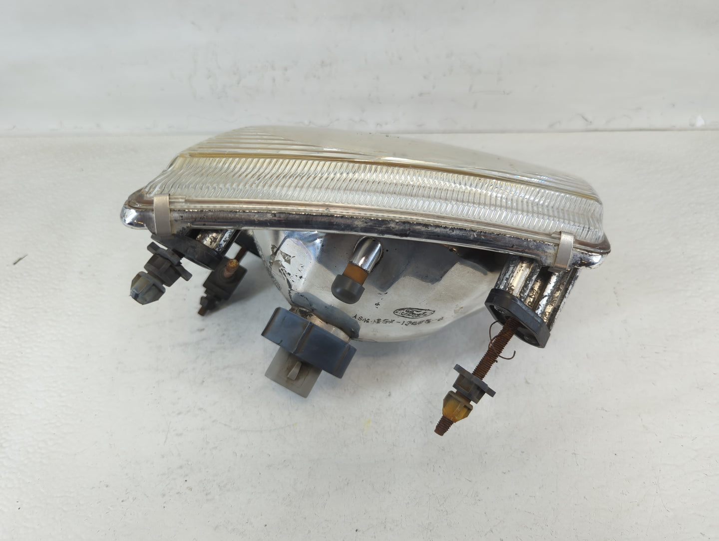 Ford Explorer Driver Left Oem Head Light Headlight Lamp - Oemusedautoparts1.com