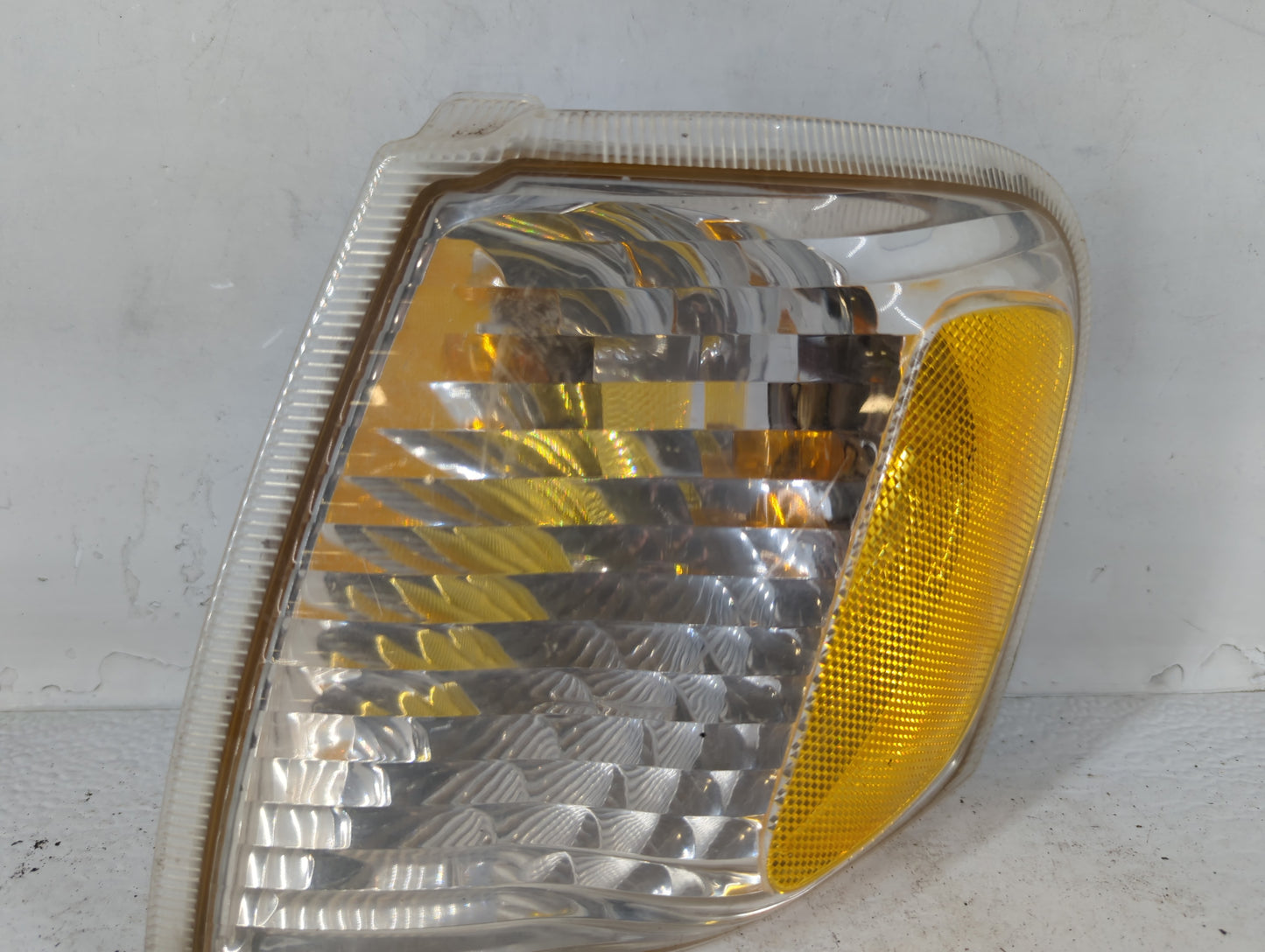 Ford Explorer Driver Left Oem Fog Light Lamp - Oemusedautoparts1.com