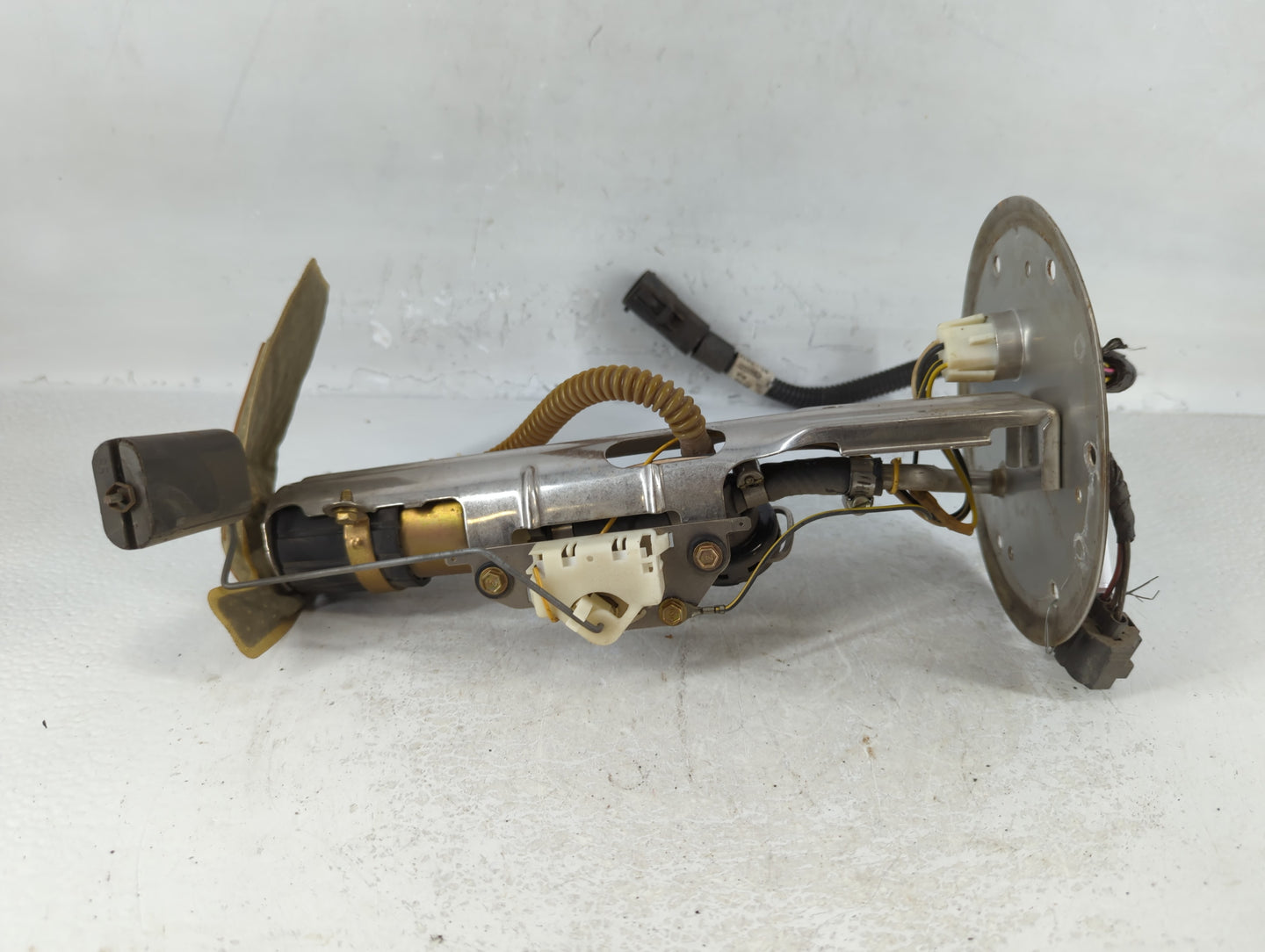 Ford Explorer Electrical Gas Fuel Pump Assembly - Oemusedautoparts1.com