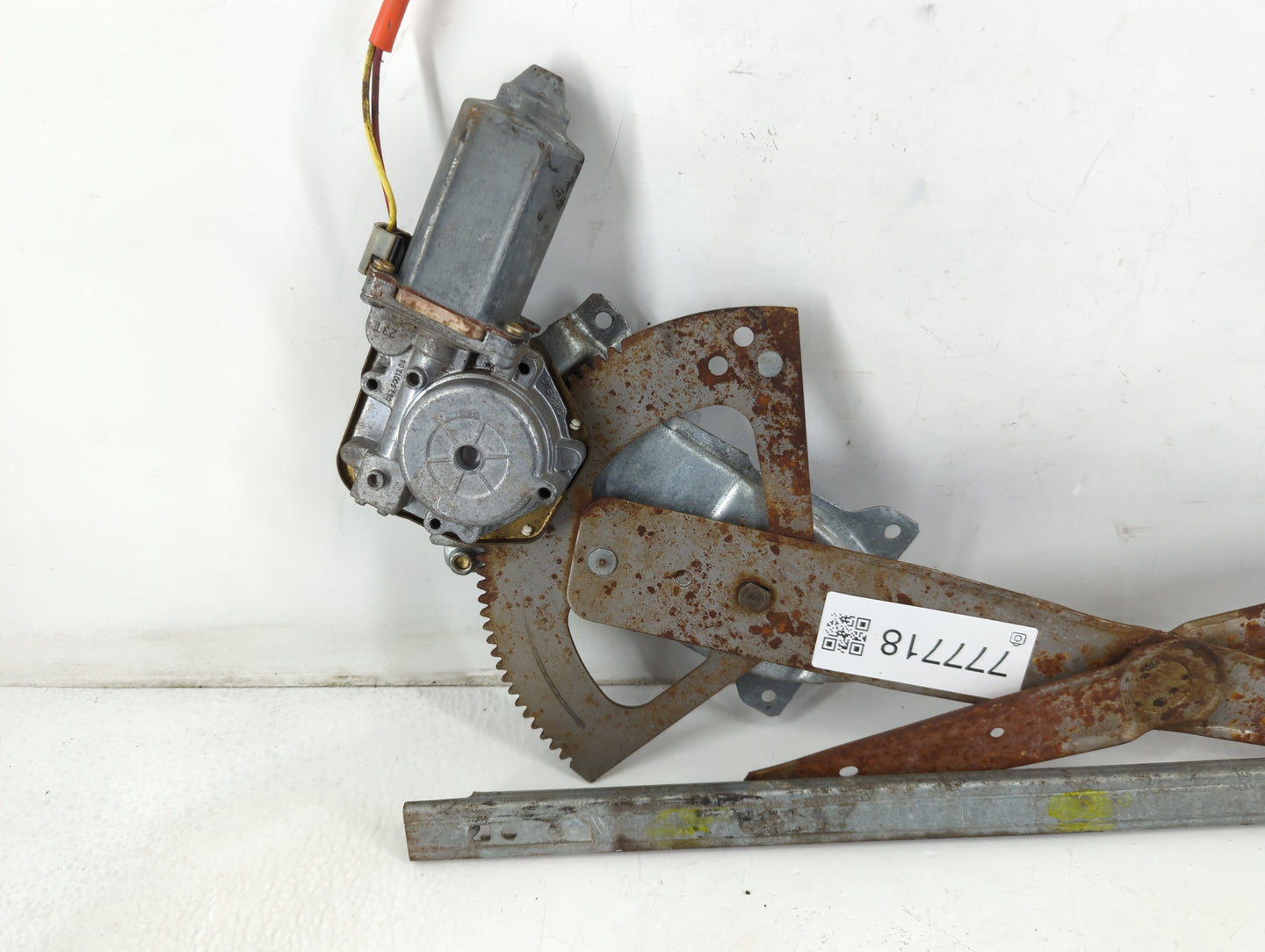 1991-2003 Ford Explorer Used Window Regulator Passenger Front - Oemusedautoparts1.com