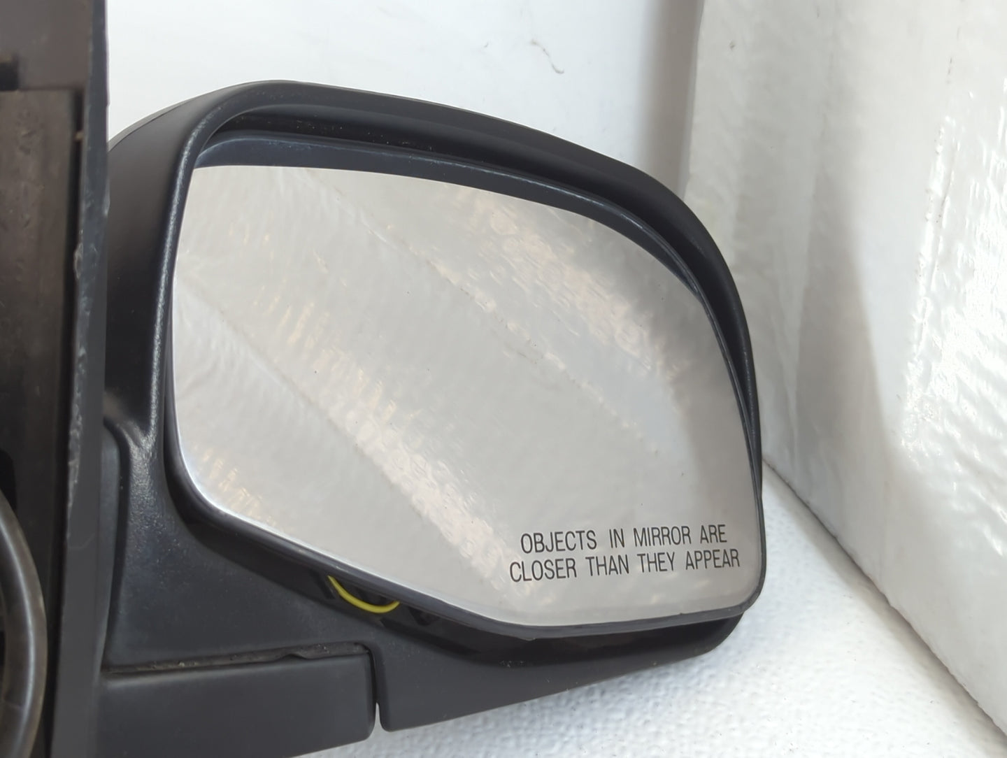 2001-2005 Ford Explorer Passenger Side View Mirror - Right Door Mirror OEM Used - Oemusedautoparts1.com