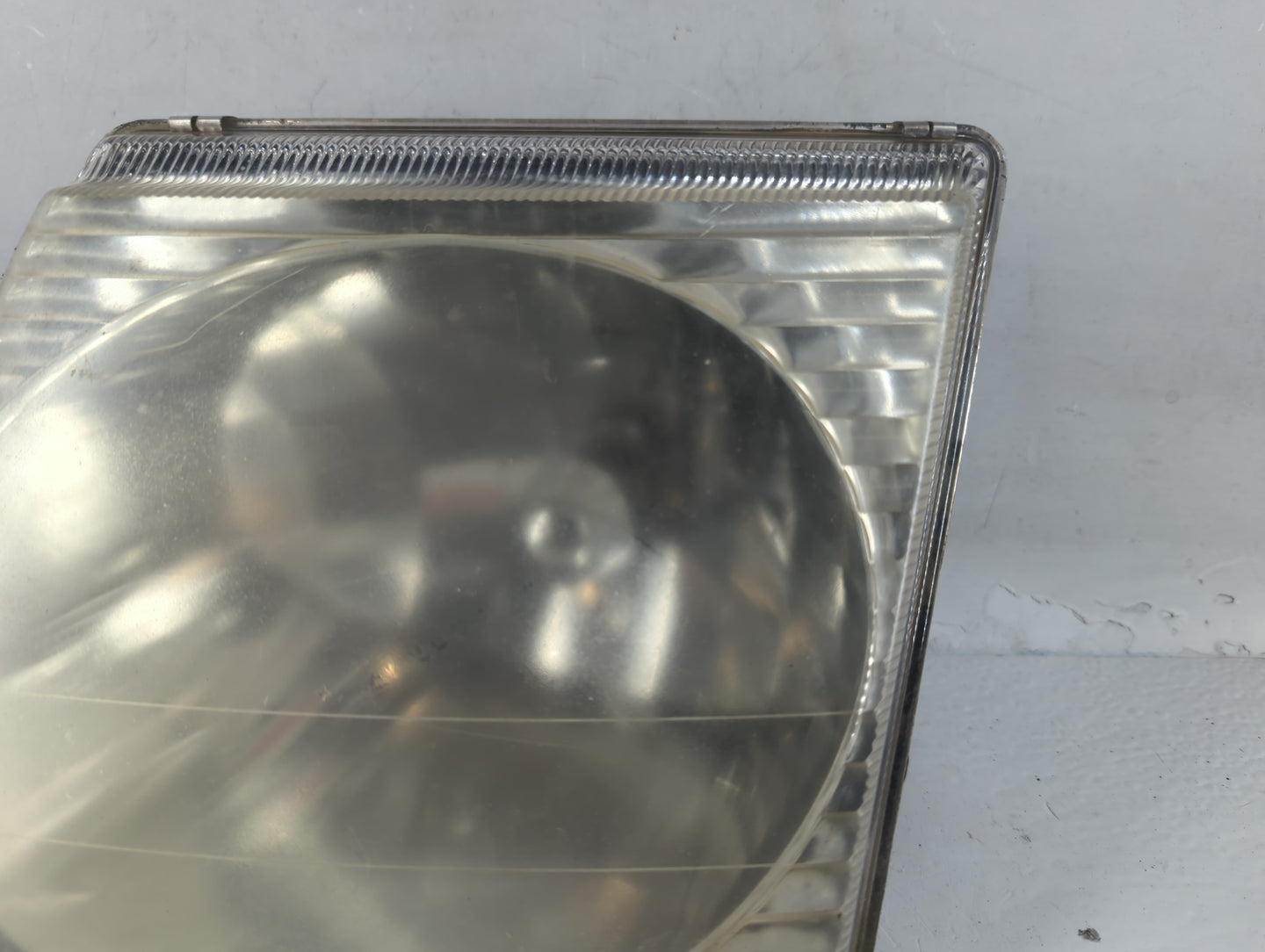 Ford Explorer Driver Left Oem Head Light Headlight Lamp - Oemusedautoparts1.com