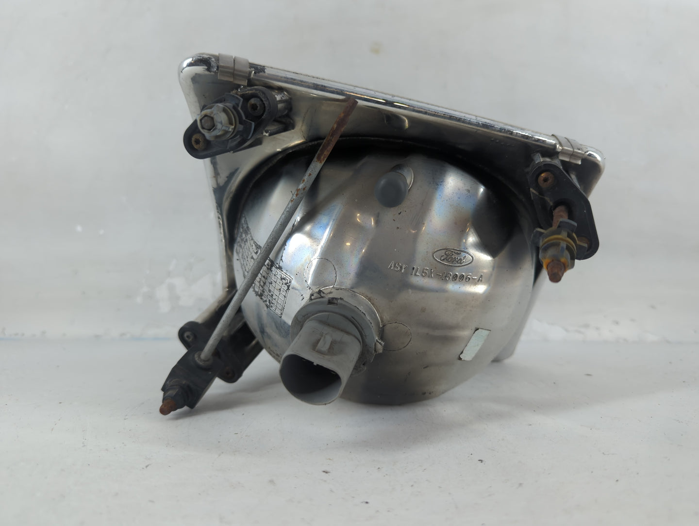 Ford Explorer Driver Left Oem Head Light Headlight Lamp - Oemusedautoparts1.com