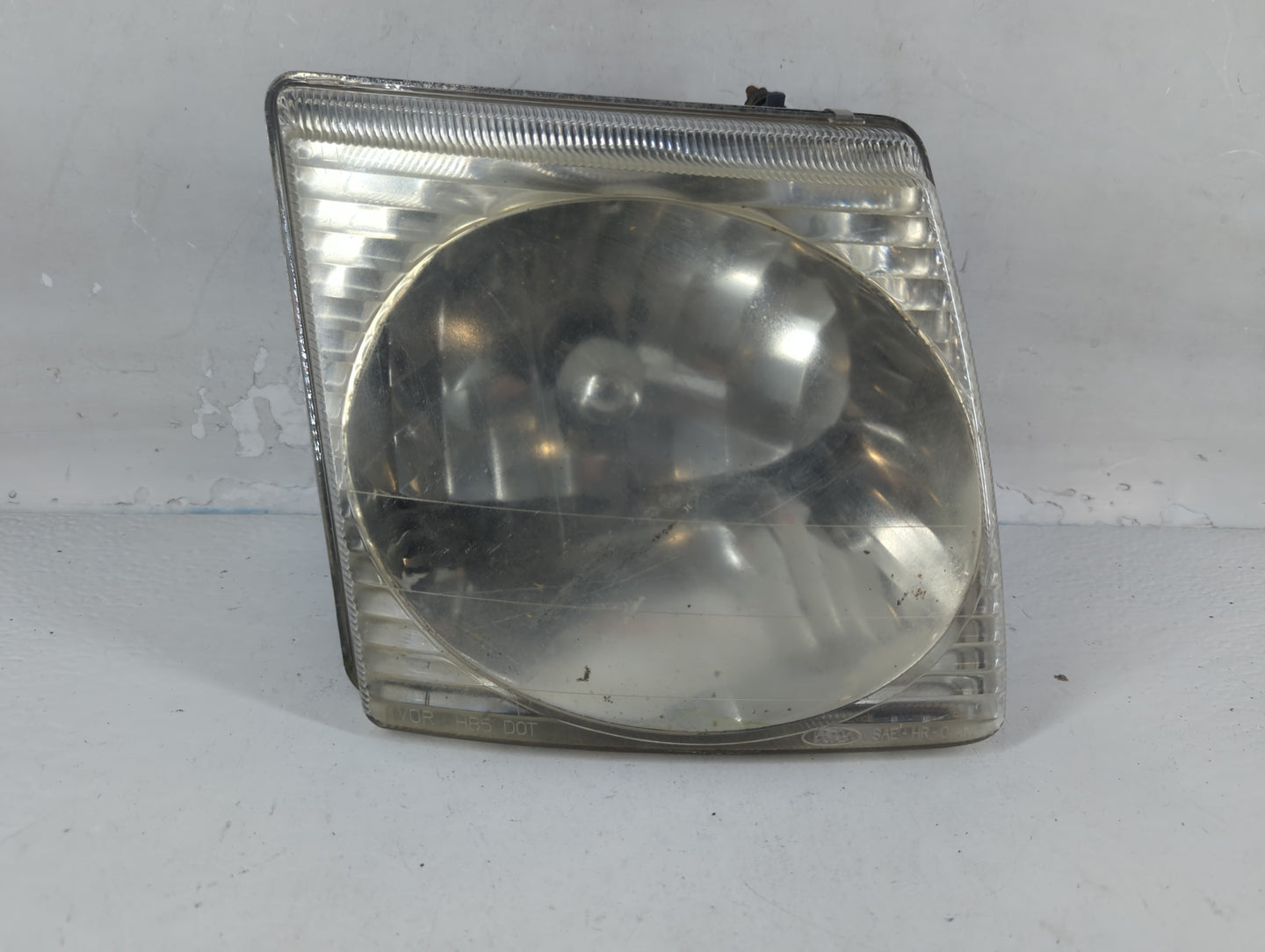 Ford Explorer Passenger Right Oem Head Light Headlight Lamp - Oemusedautoparts1.com
