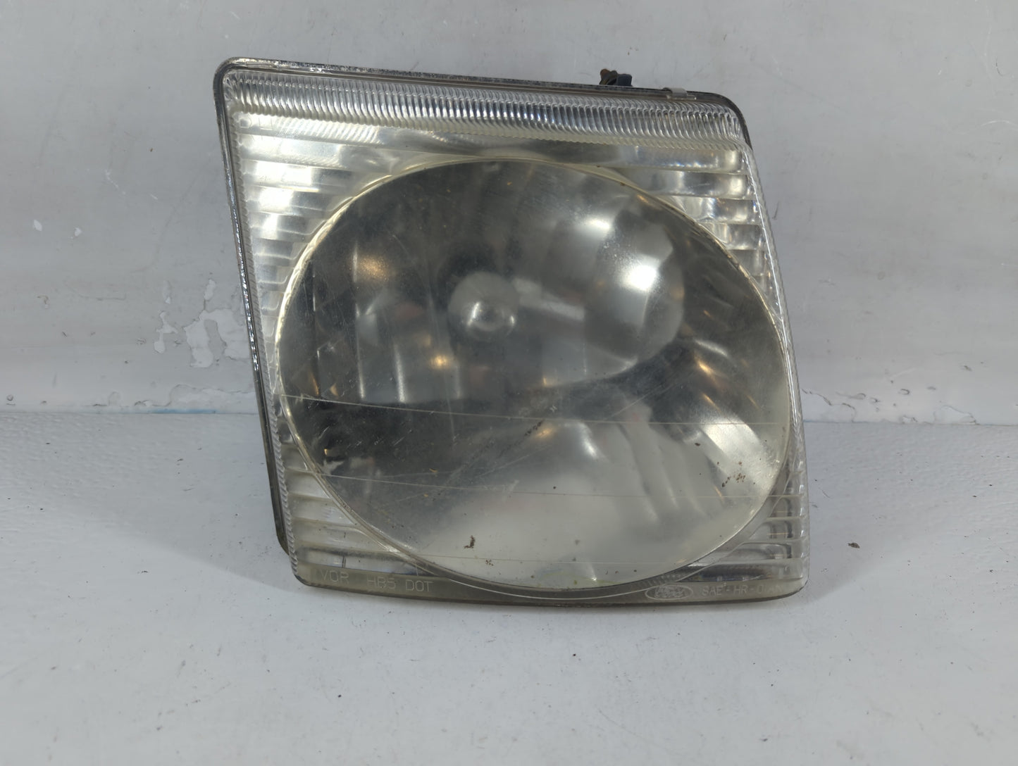 Ford Explorer Passenger Right Oem Head Light Headlight Lamp - Oemusedautoparts1.com