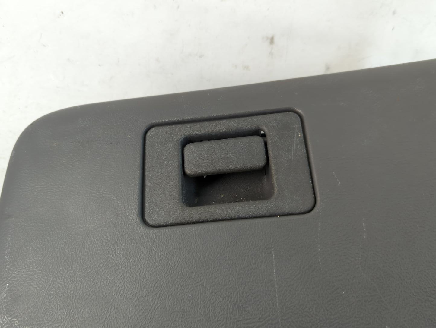 2001 Ford Explorer Passenger Glove Box Door Storage Compartment - Oemusedautoparts1.com